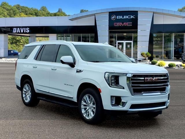 2023 GMC Yukon SLT in Summit White — front three-quarter view